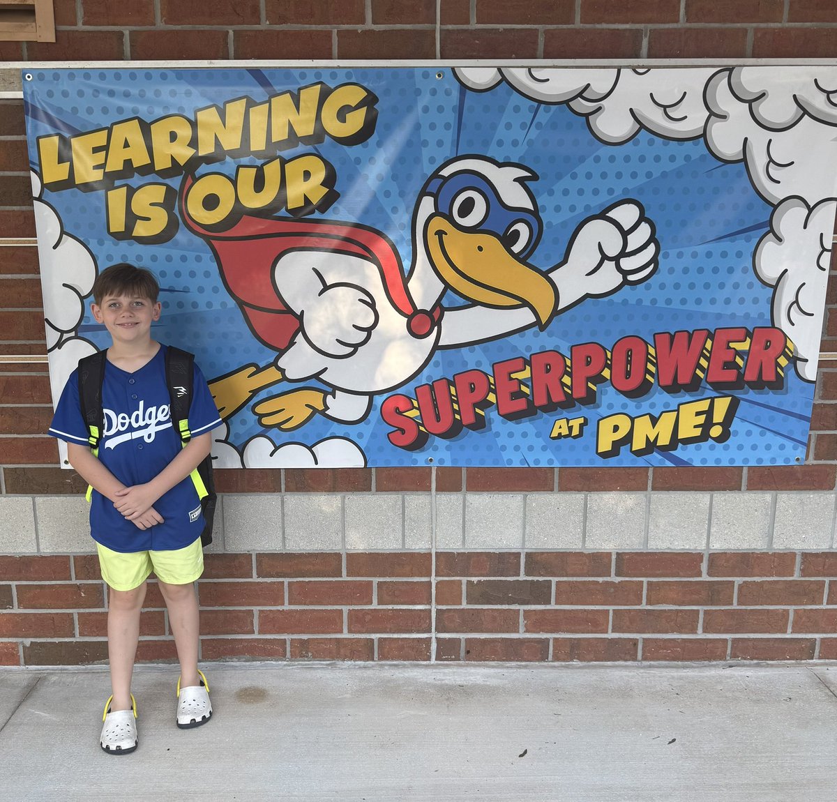 amanda_bid90391's tweet photo. Sam’s last first day @pmepelicans 
5th grade https://t.co/80Vddnli1p