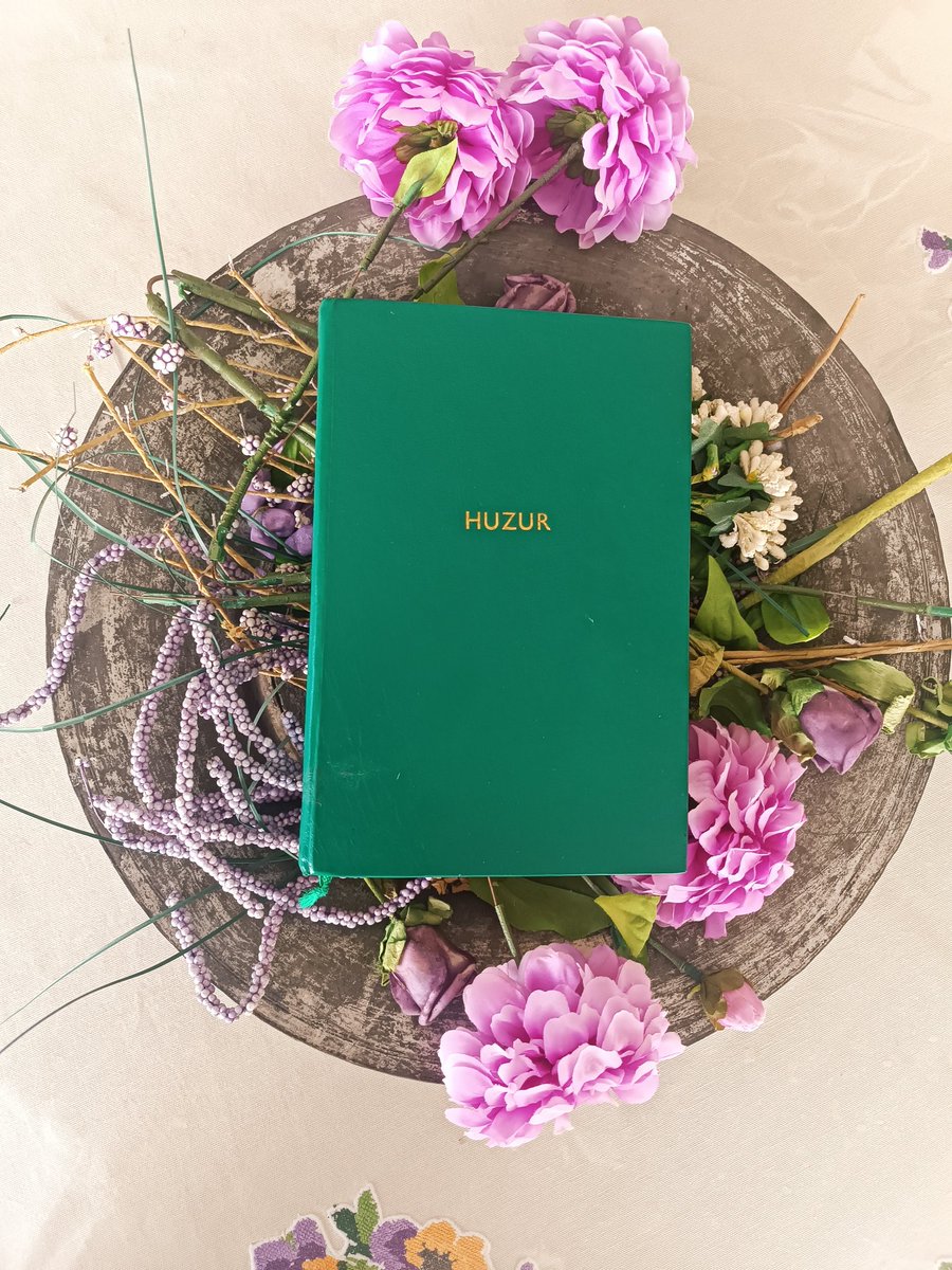 Ahmet Hamdi Tanpınar
                 Huzur