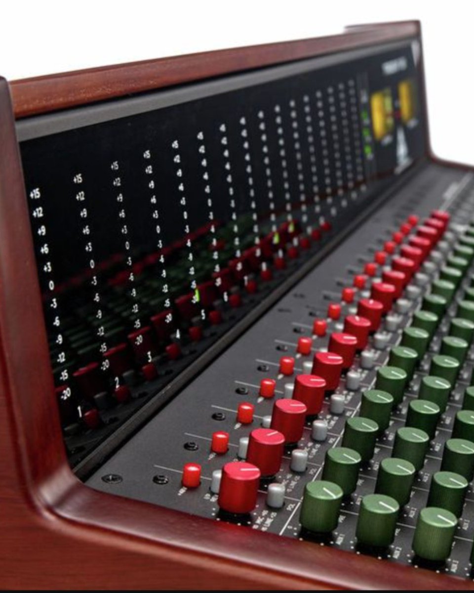 Happy #metermonday morning from the  bridge of a 16 channel Series 68 console! 

This week, may you have the visibility and control you need to make all of life's most critical mixing decisions. 🎯