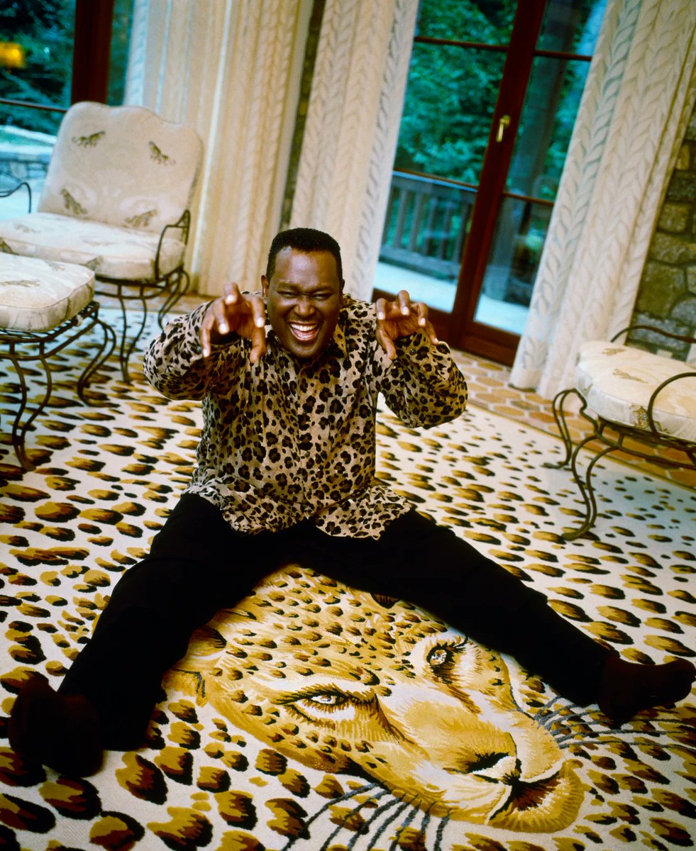 A glimpse inside Luther's home, July 1998. ✨