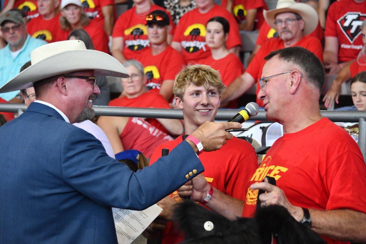 THE GREATEST SHOWMAN. Dr. Dan Grooms and "Trice" won the Showmanship Award at the Iowa State Fair Governor's Charity Steer Show on Saturday. Trice is owned by Matt Elbert of Rock Rapids. Trice was co-sponsored by <a href="/ISUVetMed/">ISU Vet Med</a> and <a href="/iowavma/">iowavma</a>. 
#developdiscoverdeliver