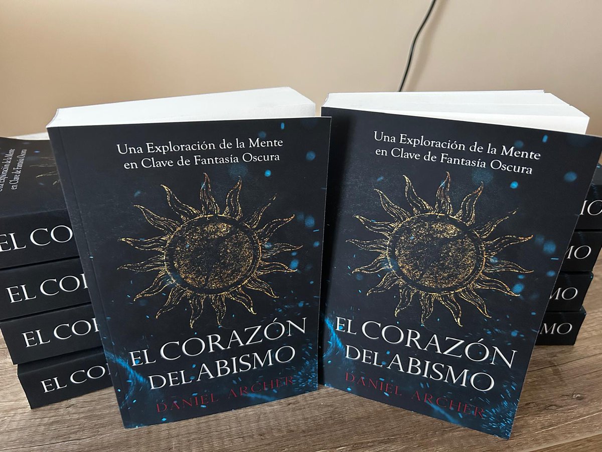Vamos con un sorteo literario! 📚
Consigue un ejemplar firmado de #ElCorazónDelAbismo antes de su lanzamiento

Para participar:
1. Sigue mi cuenta!
2. Dale❤️ y RT
3. Comenta citando a 1 amigo sin usar la letra A. En serio, esto es importntísimo.
#sorteo #DarkFantasy #BookTwitter