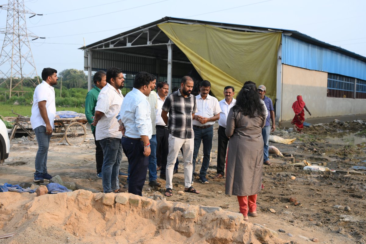 RourkelaMC's tweet photo. She also visited the new shifting #dumpingyard at Tarkera and #instructed the team to ensure that the work is carried out efficiently and within the #stipulated timeframe. https://t.co/7uMD9XV5rX