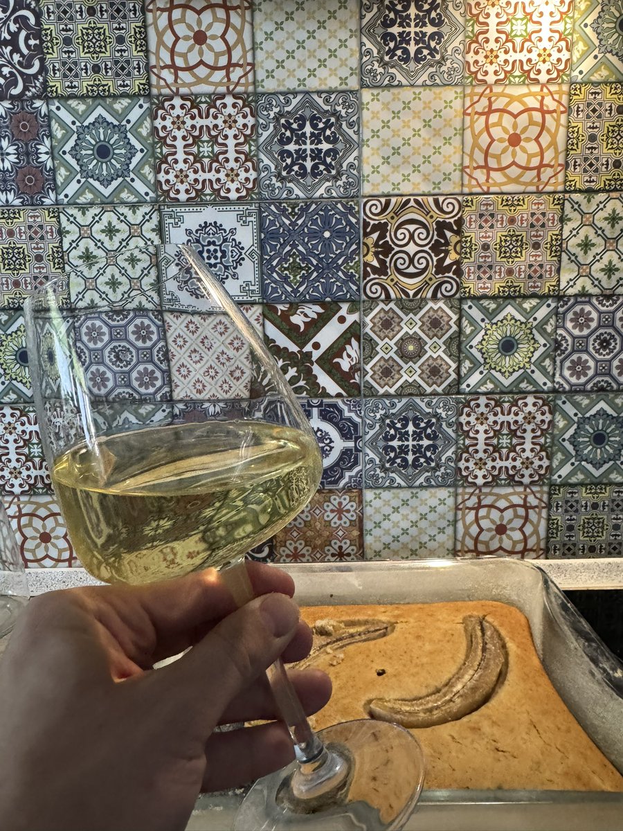 YourShadow tweet media