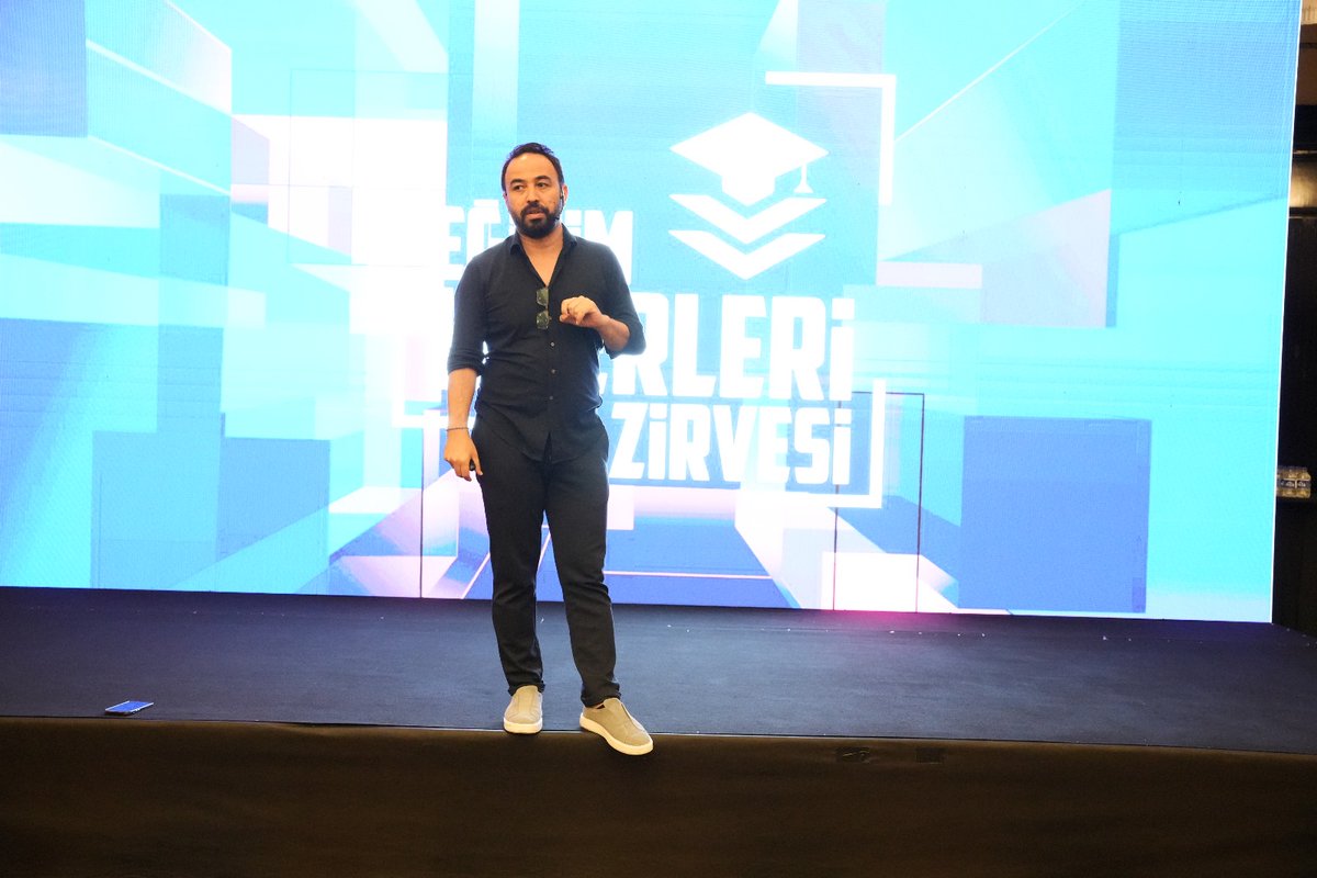 bilkolejleri's tweet photo. Eğitim Liderleri Zirvesinde Eğitim Bilimci, Yazar Doç. Dr. Özgür BOLAT'ın Okul Gelişiminde Liderlik konulu semineri gerçekleşmiştir.

#eğitimliderlerizirvesi https://t.co/BJ7JaOPXrV