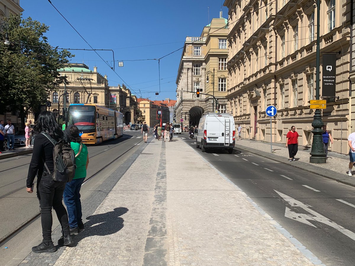 Marian Šámal (ČISTÝ LIBERÁL 🇨🇿✚) (@mariansamal) on Twitter photo Díky <a href="/ZdenekHrib/">Zdeněk Hřib</a>, konečně se tu dá chodit. Obrubníky nic moc, ale chápu že kopat se nechtělo. Nechceme to i na druhé straně? A ten cyklopruh je joke, nechceme z toho udělat cyklostezku?
<a href="/Sima_Ondra/">Ondřej Šimíček 🇨🇿➕ 🇮🇱🇺🇦</a> mele nesmysly, tohle je quality of life improvement af Díky <a href="/ZdenekHrib/">Zdeněk Hřib</a>, konečně se tu dá chodit. Obrubníky nic moc, ale chápu že kopat se nechtělo. Nechceme to i na druhé straně? A ten cyklopruh je joke, nechceme z toho udělat cyklostezku?
<a href="/Sima_Ondra/">Ondřej Šimíček 🇨🇿➕ 🇮🇱🇺🇦</a> mele nesmysly, tohle je quality of life improvement af
