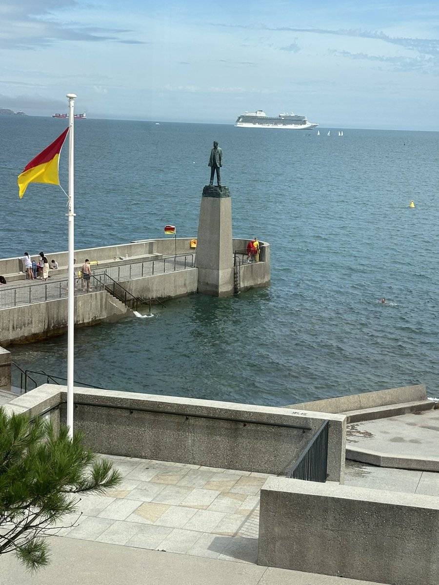 Mark Hunter tweet media