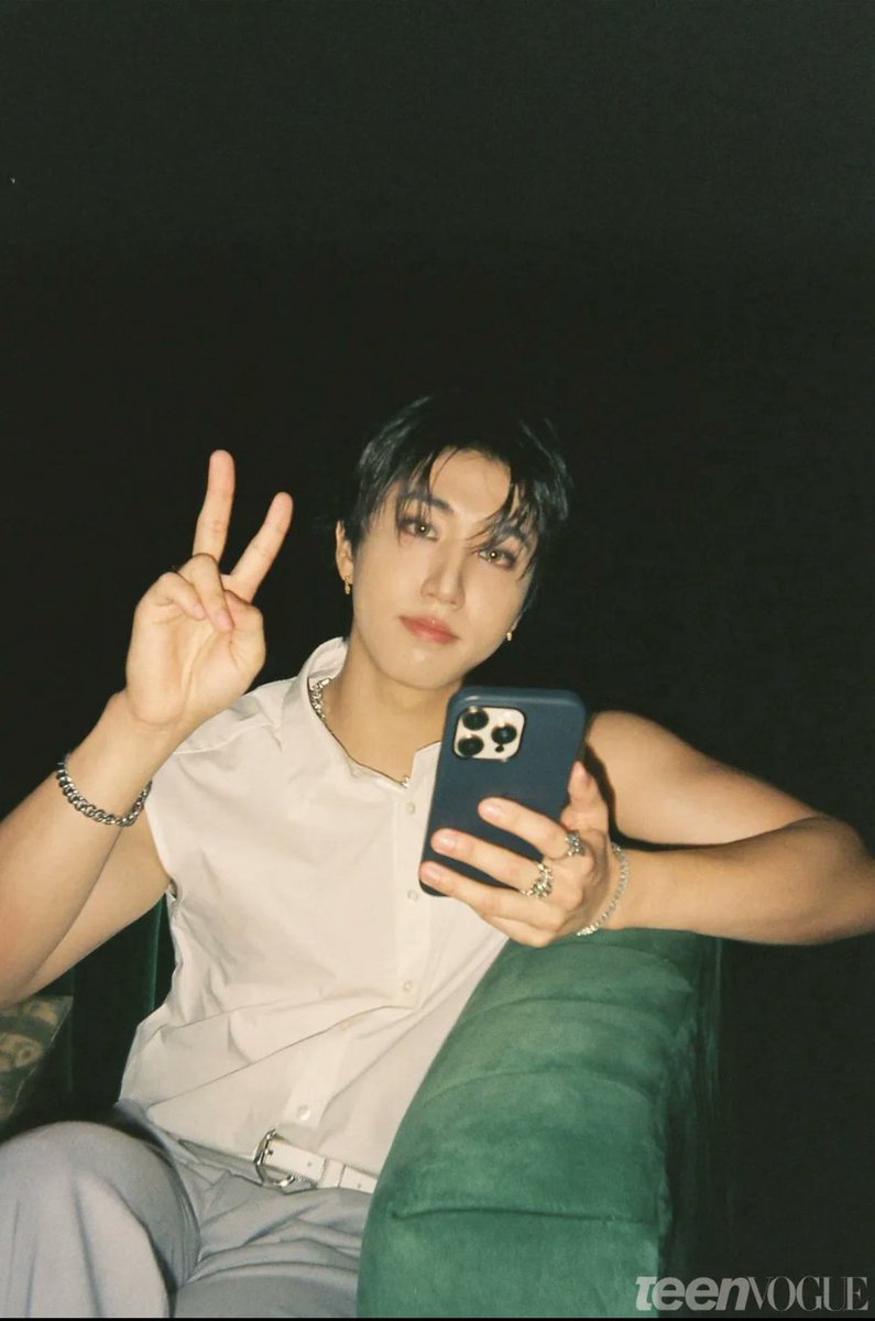 hanjiselca's tweet photo. 🆕 #HAN on Teen Vogue 

🔗: https://t.co/HEXkoogMb2

#HAN 
#한 #ハン 
@Stray_Kids https://t.co/lLIci8VFGK