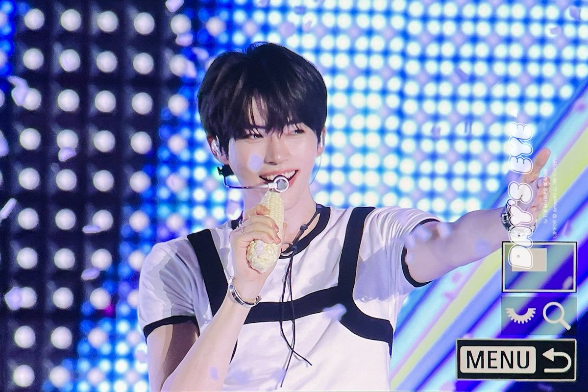 dayseye613's tweet photo. 250811 반짝투어
⋆˚.•✩‧₊
#성한빈 #SUNGHANBIN #成韓彬 #ソンハンビン #ZB1 #ZEROBASEONE #제로베이스원 https://t.co/ZFoQhBEz74