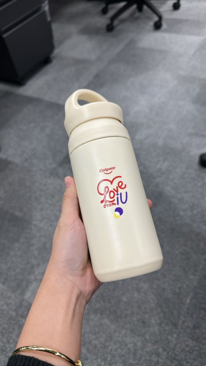 iukneesu's tweet photo. Omggg saw this leaked colgate x IU collab plss ang cute??? 😭😭 may idea ba kayo when nila irerelease? @iuphils
@IUaenasPH @_IUofficial

#IUxColgatePurple https://t.co/MWXAZ5rJSb