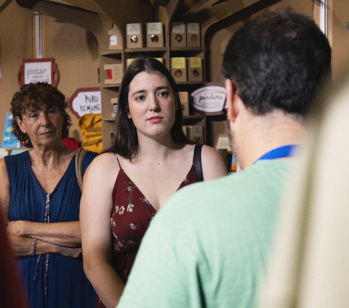 OlayaSuarez's tweet image. Hoy anduvimos de paseo por stands y pabellones de la Feria de Muestras de Xixón 🔴⚪
Visita imprescindible en el agosto gijonés, también para las que vienen de otros conceyos, como @silviatarano, @daviz_garcia y @VdeNalon 😊
#FIDMA2025 #FIDMA