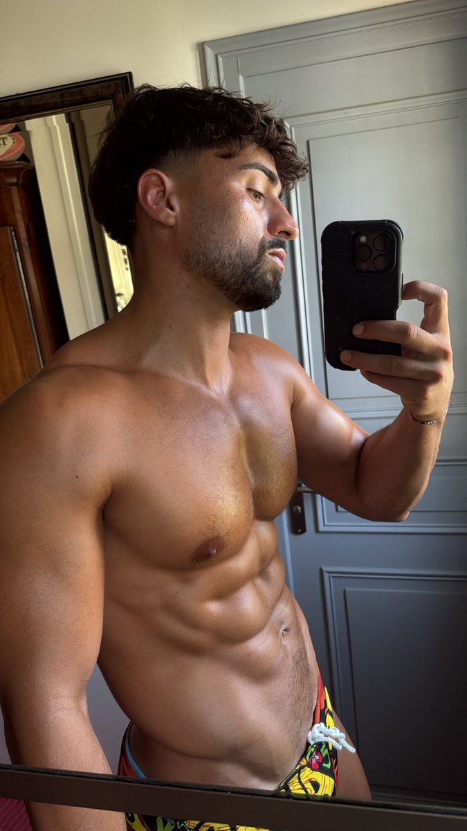 flex_uri's tweet image. Not safe for your thoughts.