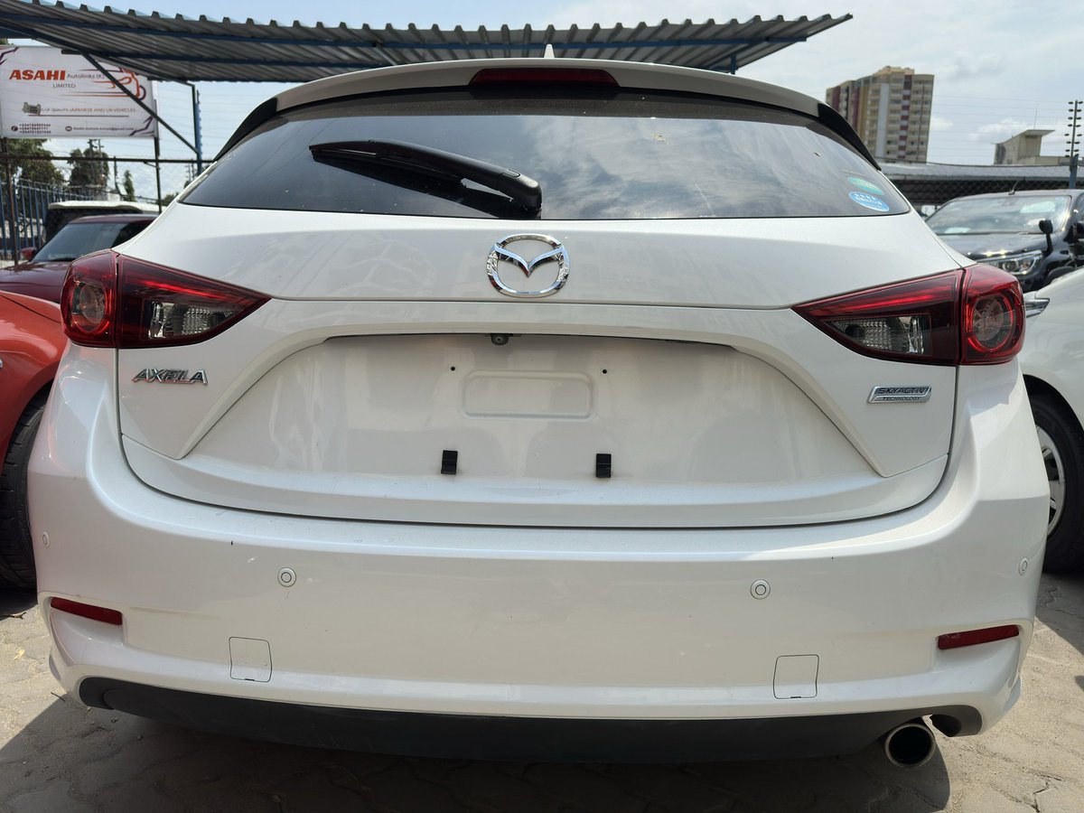 Mazda Axela Hatchback 
2018 
Mileage : 61022kms
DVD
Keyless entry 
Push to start ignition
Cruise Control 
360 ° view camera
Fabric Seats
Heated seats
Heads up display
I-stop
Lane assist
Traction control
Parking sensors
Memory seats 
1500cc Petrol 

Kshs. 2,200,000