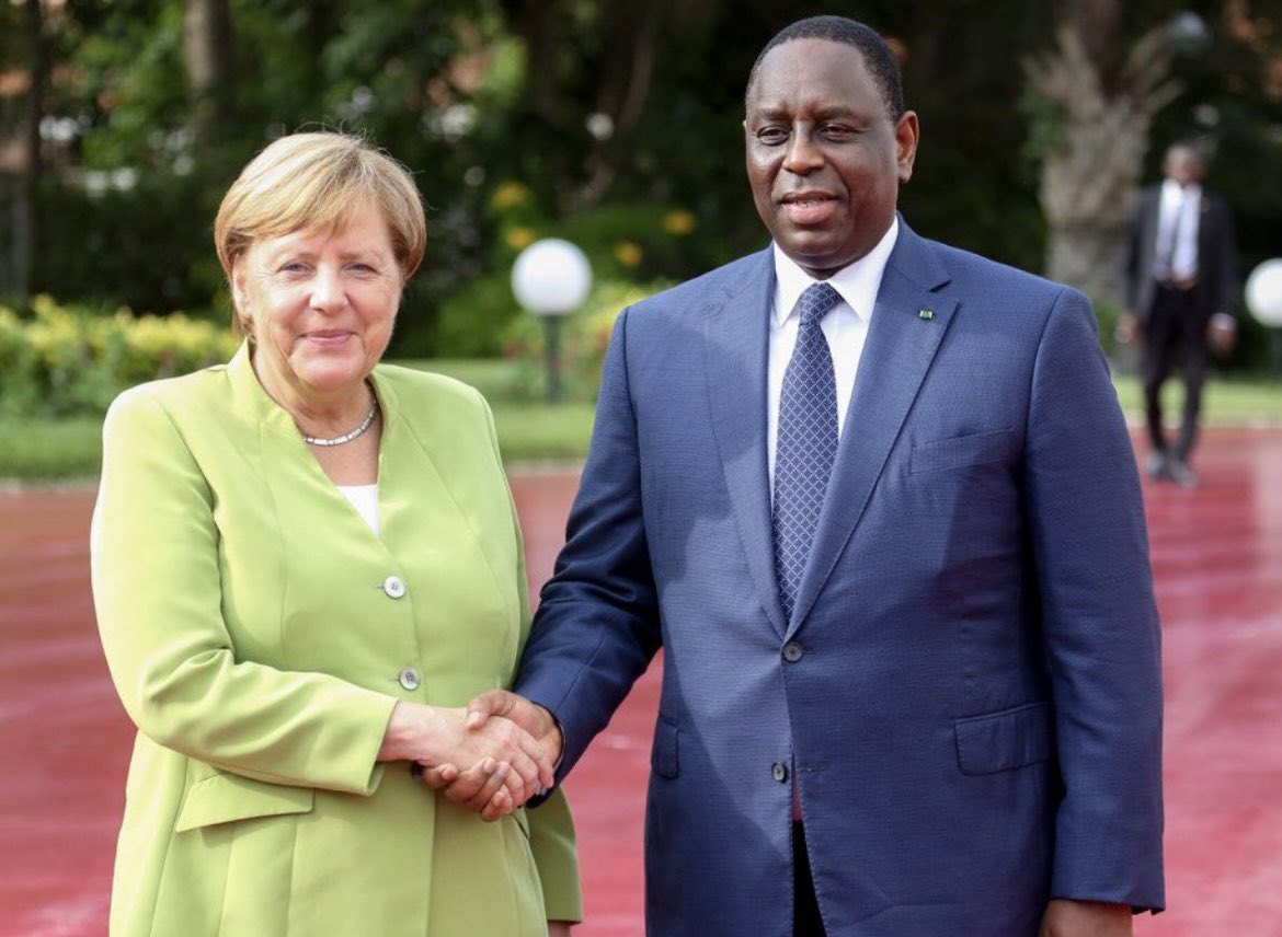 BKunta2's tweet photo. La belle époque où le Sénégal était la capitale de la diplomatie africaine…
Les temps changent…😢😢 https://t.co/KKMX4LPSiq