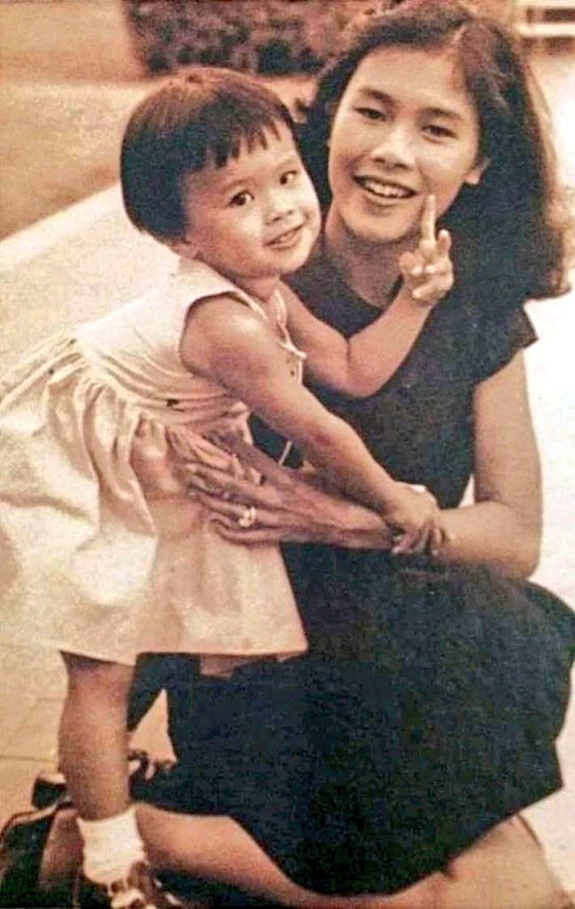 nivimutti's tweet image. 🙏💙 เนื่องในโอกาส วันเฉลิมพระชนมพรรษา
สมเด็จพระนางเจ้าสิริกิติ์ พระบรมราชินีนาถ พระบรมราชชนนีพันปีหลวง วันที่ ๑๒ สิงหาคม พ.ศ. ๒๕๖๘ ทรงเจริญพระชนมพรรษา ๙๓ พรรษา
🙏ข้าพระพุทธเจ้าขอถวายพระพรชัยมงคล ขอพระองค์ทรงพระเจริญ ขอทรงมีพระพลานามัยแข็งแรงสมบูรณ์ ขอทรงมีพระชนมพรรษายิ่งยืนนาน