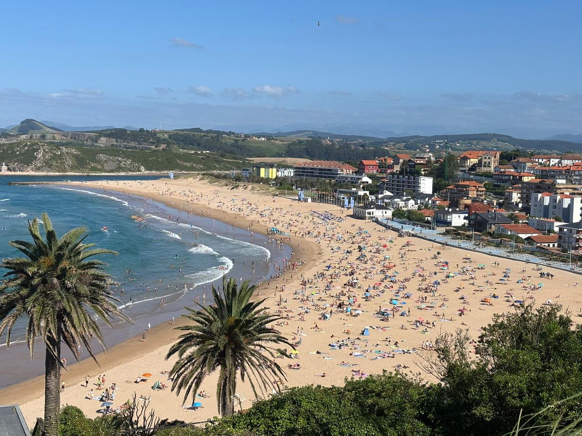 Presidiendo el evento: la Playa de la Concha.  

A los pies del Hotel Soraya, es el sitio perfecto donde reflexionar sobre tus derrotas, buscar la paz entre rondas o pasear después de un largo día de torneo.

Nos vemos el próximo 17-19 de Octubre en el #ArcanisInfinityXXII!