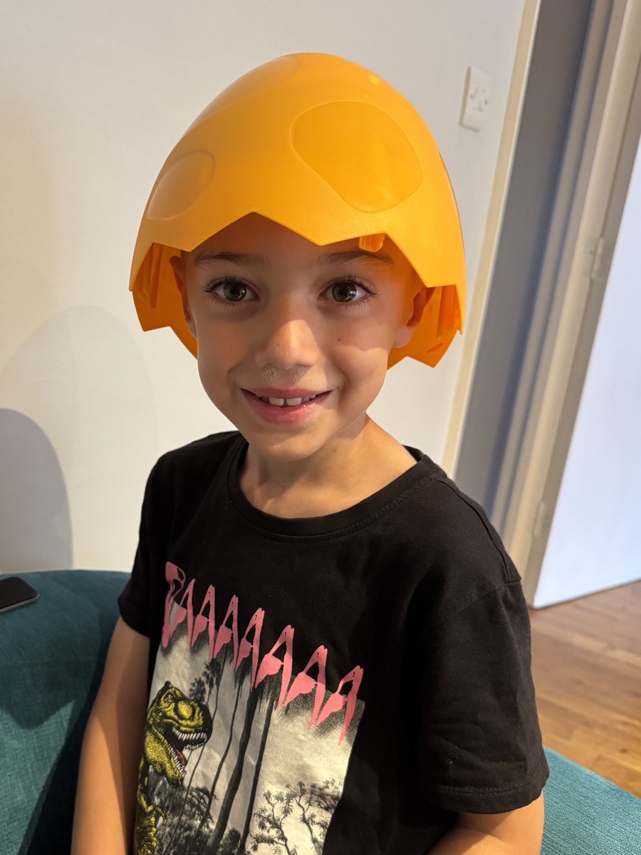 Today was filled with haircuts and silliness #day16 #summerholidays
