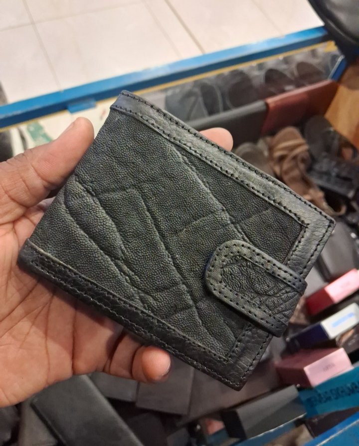 DEHWEAR's tweet photo. 🐘 Trunk Full of Style
Simple — grab this Elephant Wallet from Dehwear!
Bold, sturdy, and made to impress.
💵 Only $30
📍 Eastgate Market, Shop G07 & G14 (inside)
📩 DM to order
🇿🇼 Proudly Zimbabwean
#ElephantWallet #DehwearIsikhumba #ZimMade #SupportLocal https://t.co/WuZMU9ACRP