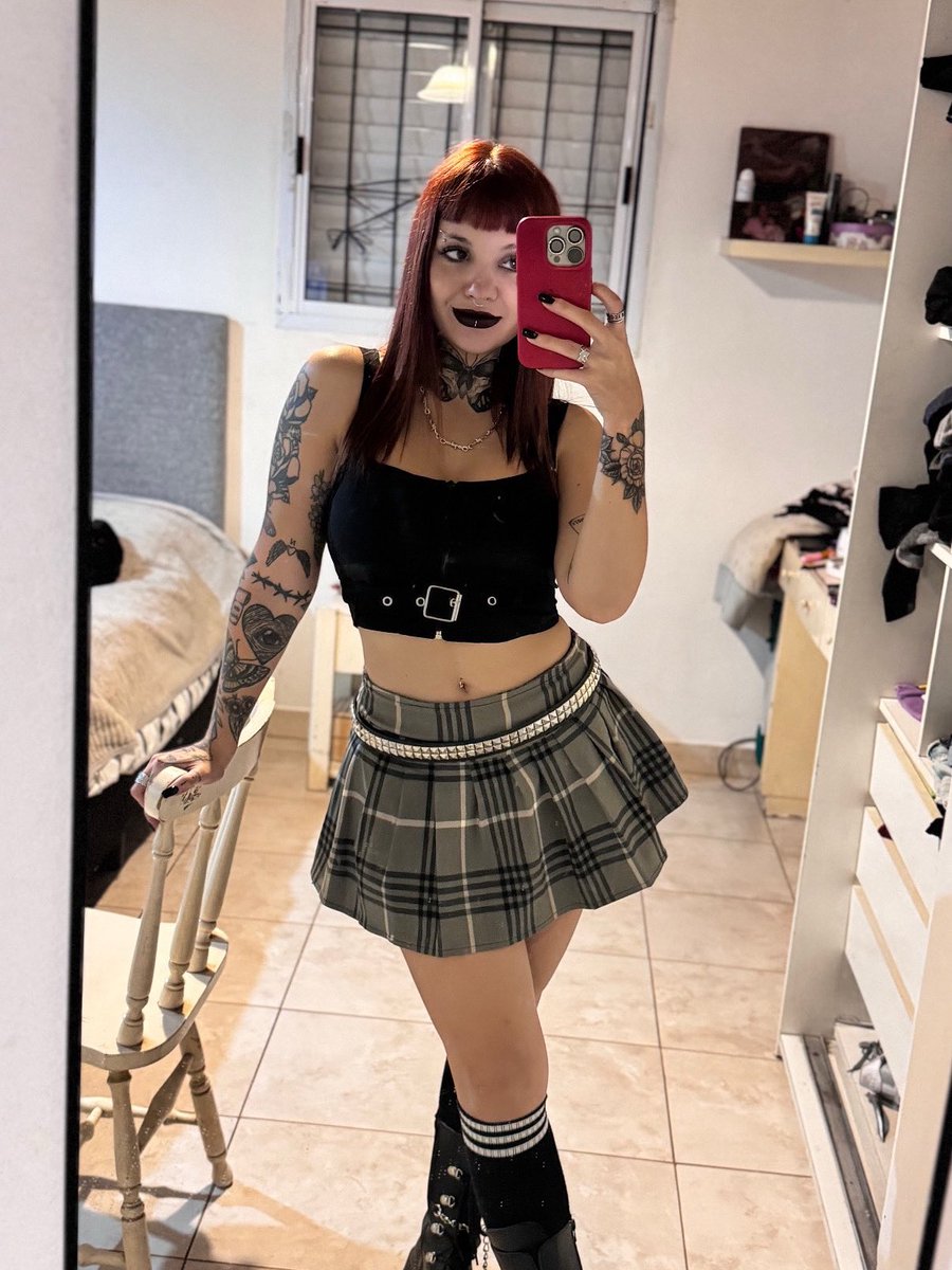 Kiararose100's tweet photo. Last time I’m doing a free trial join me before it’s to late 😜🫦 https://t.co/DjzPjWRGjc https://t.co/YJIAKzfNZf