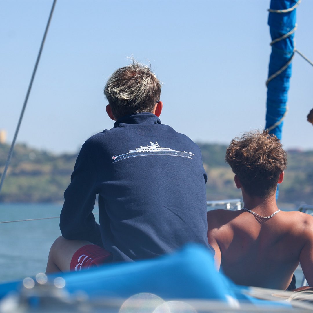 Sailing back to the states! ⛵️

Closed out an incredible trip to Lisbon! Preseason camp starts this weekend!!

#PursueExcellence