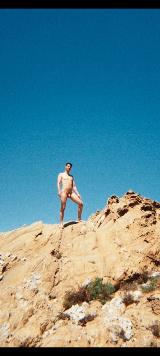 ๐น๐๐ฃ๐๐๐ฅ๐จ๐๐๐ tweet media