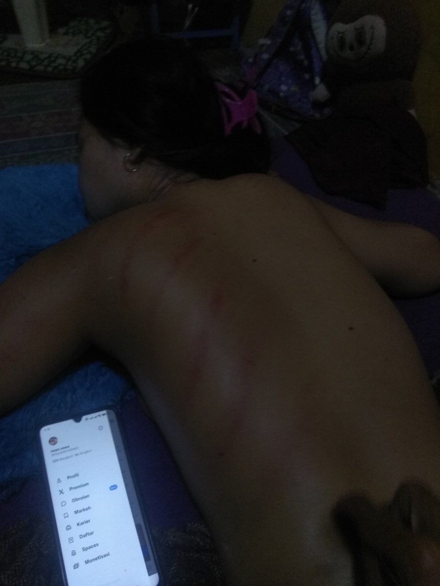 Fiky15921193603's tweet photo. Redy y gaes pijat urutnya, Terapis cowok masih muda https://t.co/dpDptplQej