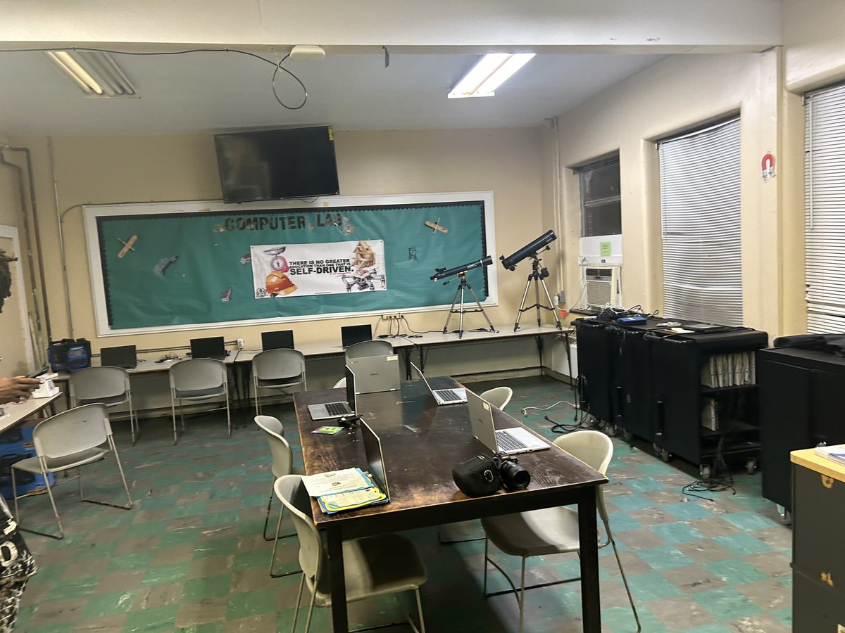 QueButter XyayX tweet media