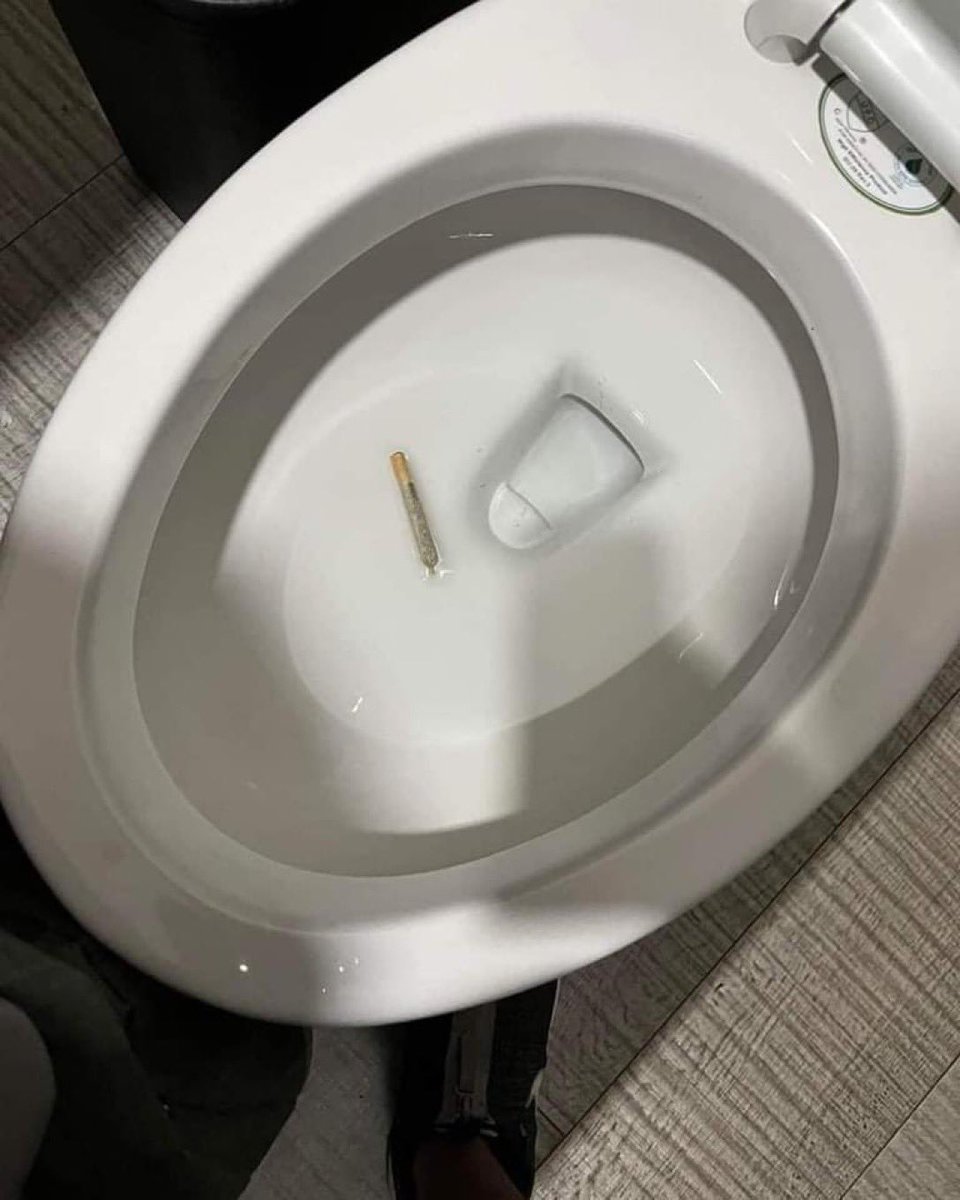 Stoner Barbie tweet media