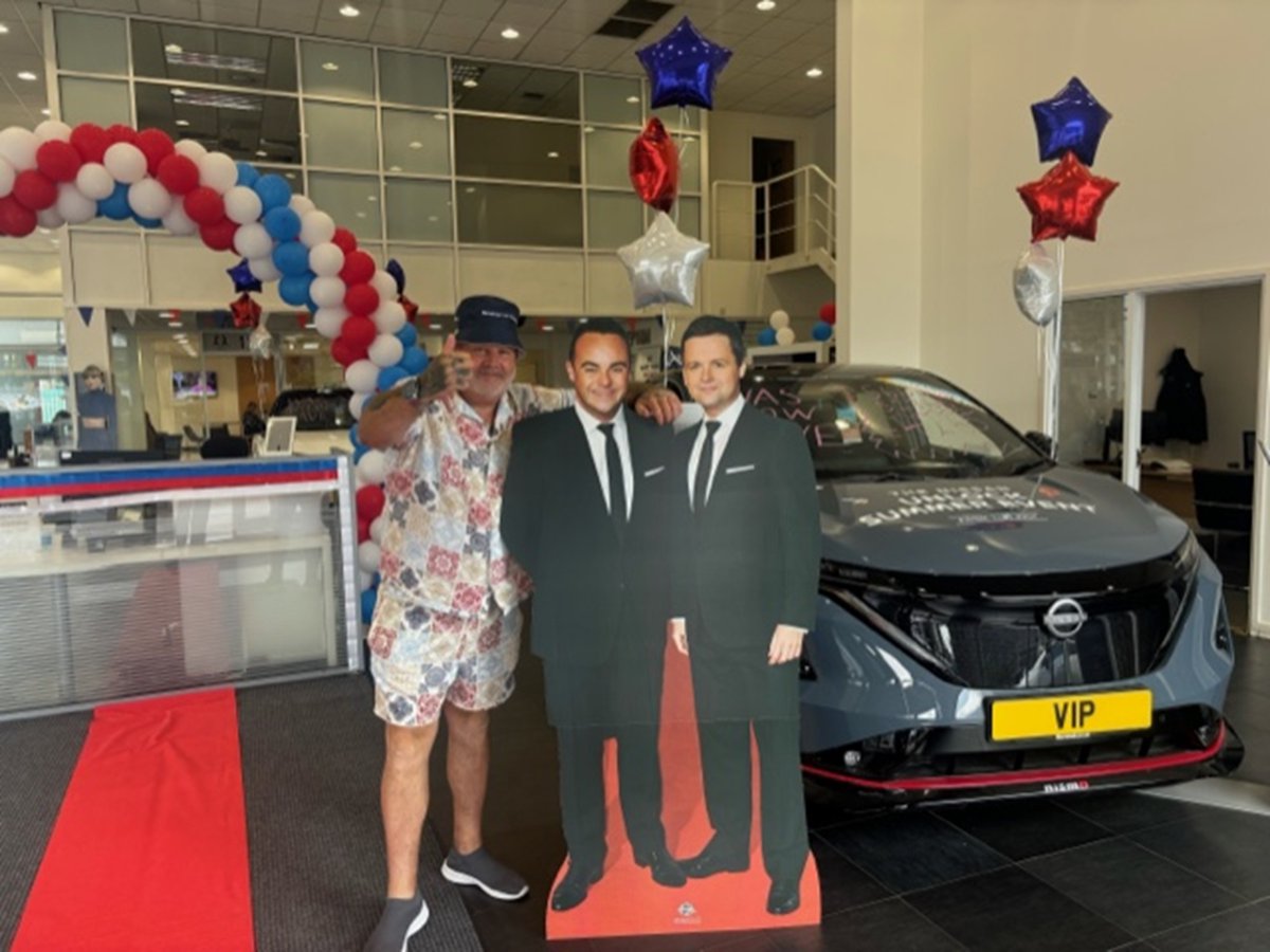 We’ve had a few famous faces visit Marshall #Nissan #Leicester during the Marshall Nissan 75 Plate VIP Event, now on until 18 August.
 
Step into the driver’s seat of a new 75-plate, now within reach with fantastic offers available!
 
Book your place >  marshall.co.uk/nissan/new-car…