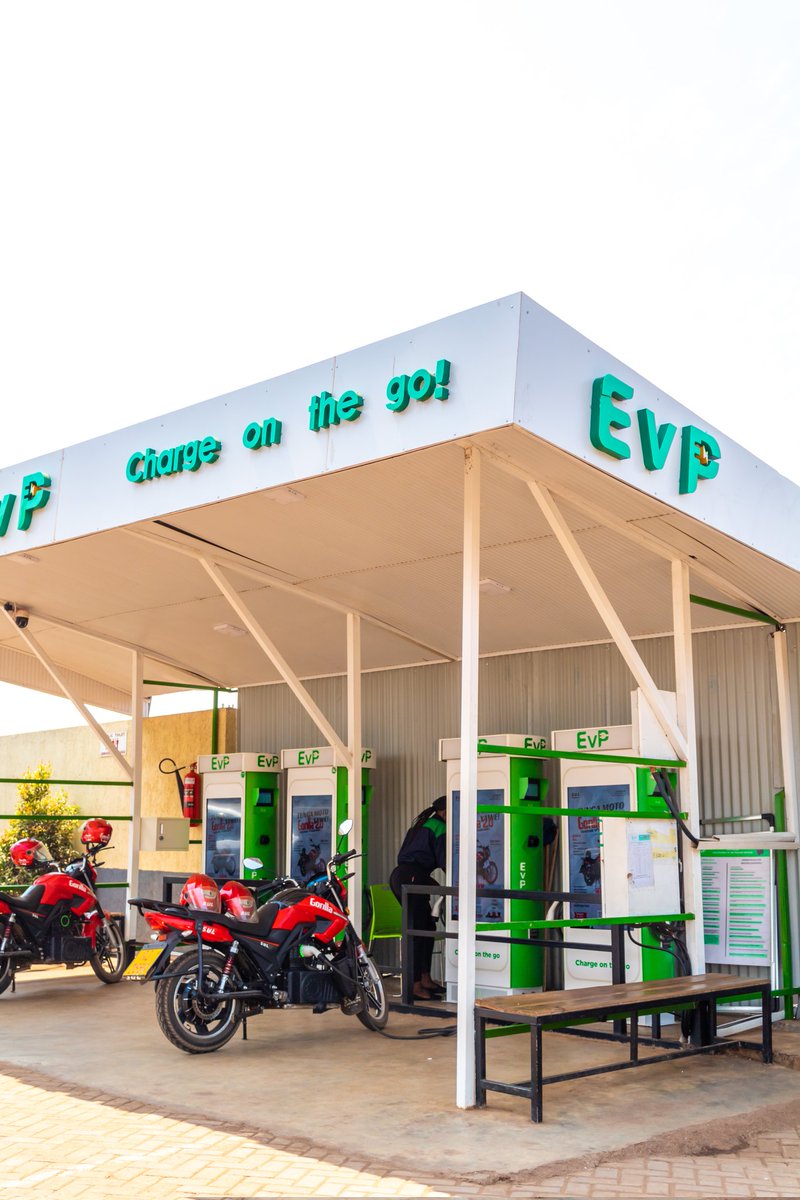 evpcharger_rw's tweet photo. ⚡ Kabuga EVP Charging Station is powering Rwanda’s e-motorcycles every day! 🏍🔋 Fast, reliable, and green. 🌱 Let’s drive the future of clean transport together! 💚

#EVP #EVPRW #ElectricMobility #CleanEnergy #GreenTransport #Rwanda #Africa https://t.co/8muLS2i4zU