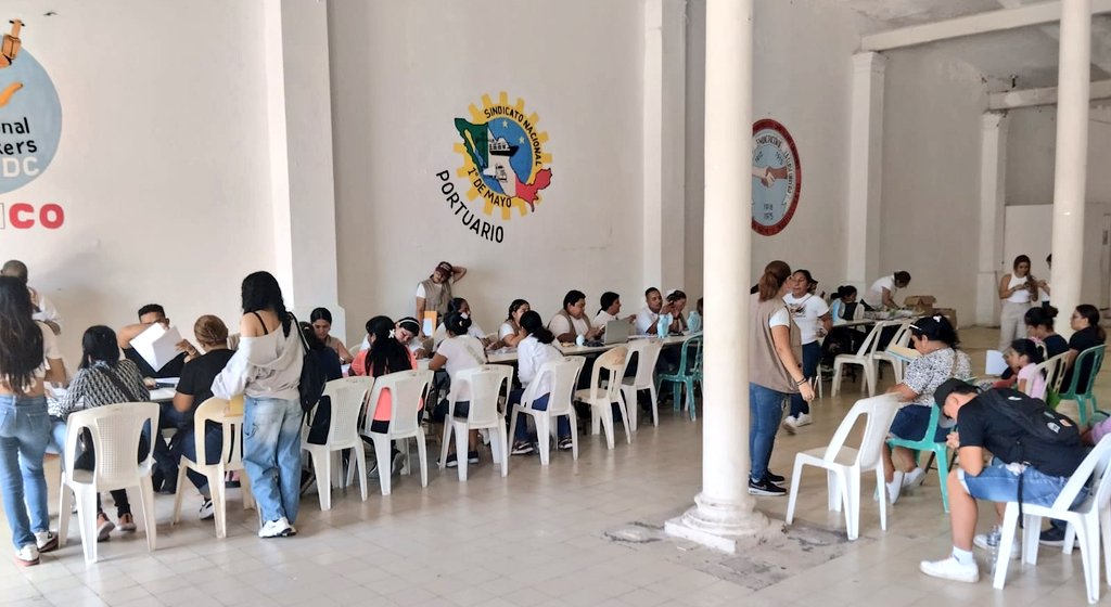 Los <a href="/ManiobristasVER/">MANIOBRISTAS DE VERACRUZ</a>, Estibadores y Checadores, del Movimiento Sindical Portuario, en apoyo a los programas de Bienestar de la presidenta <a href="/Claudiashein/">Claudia Sheinbaum Pardo</a>; cedimos nuestro recinto sindical a la <a href="/SEP_mx/">SEP México</a>, para registro y asignación de Becas a estudiantes de Secundaria y Preparatoria.