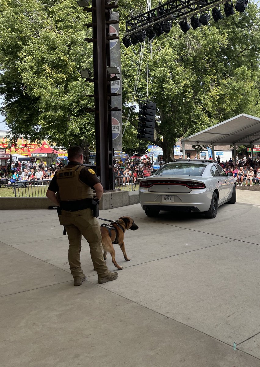 TrooperPaul103's tweet photo. It’s the dog days of summer at the Iowa State Fair! 🐾 Our four-legged partners are giving demonstrations throughout the week! 🎡
@IowaStateFair #FairTime #K9 https://t.co/v4VsMYjD7J