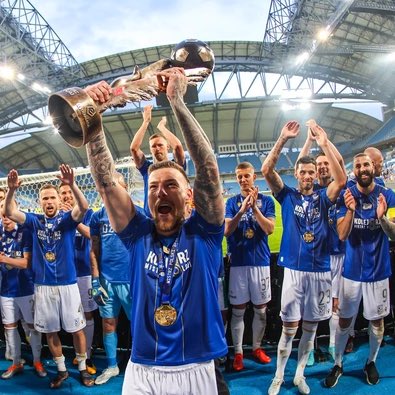 Lech Poznań ⭐️ tweet media