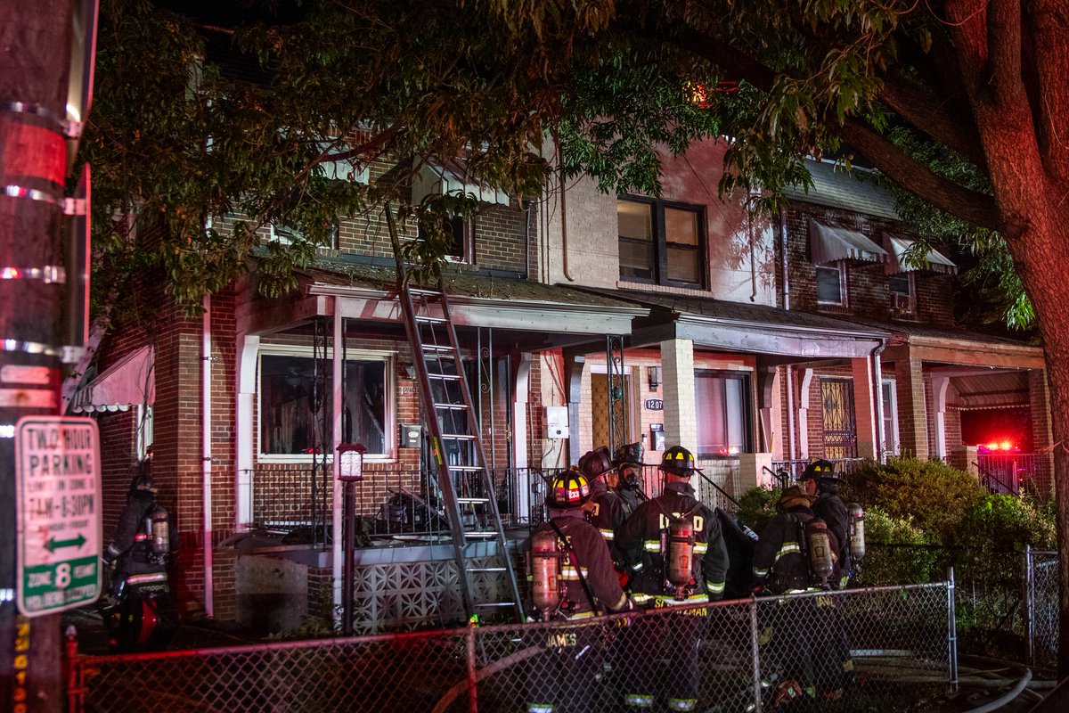 robertnettles02's tweet photo. 8/9/2025 Washington, DC. Congress Heights 1200 blk Alabama Ave SE. Working Fire https://t.co/es3JLQoM4Z
