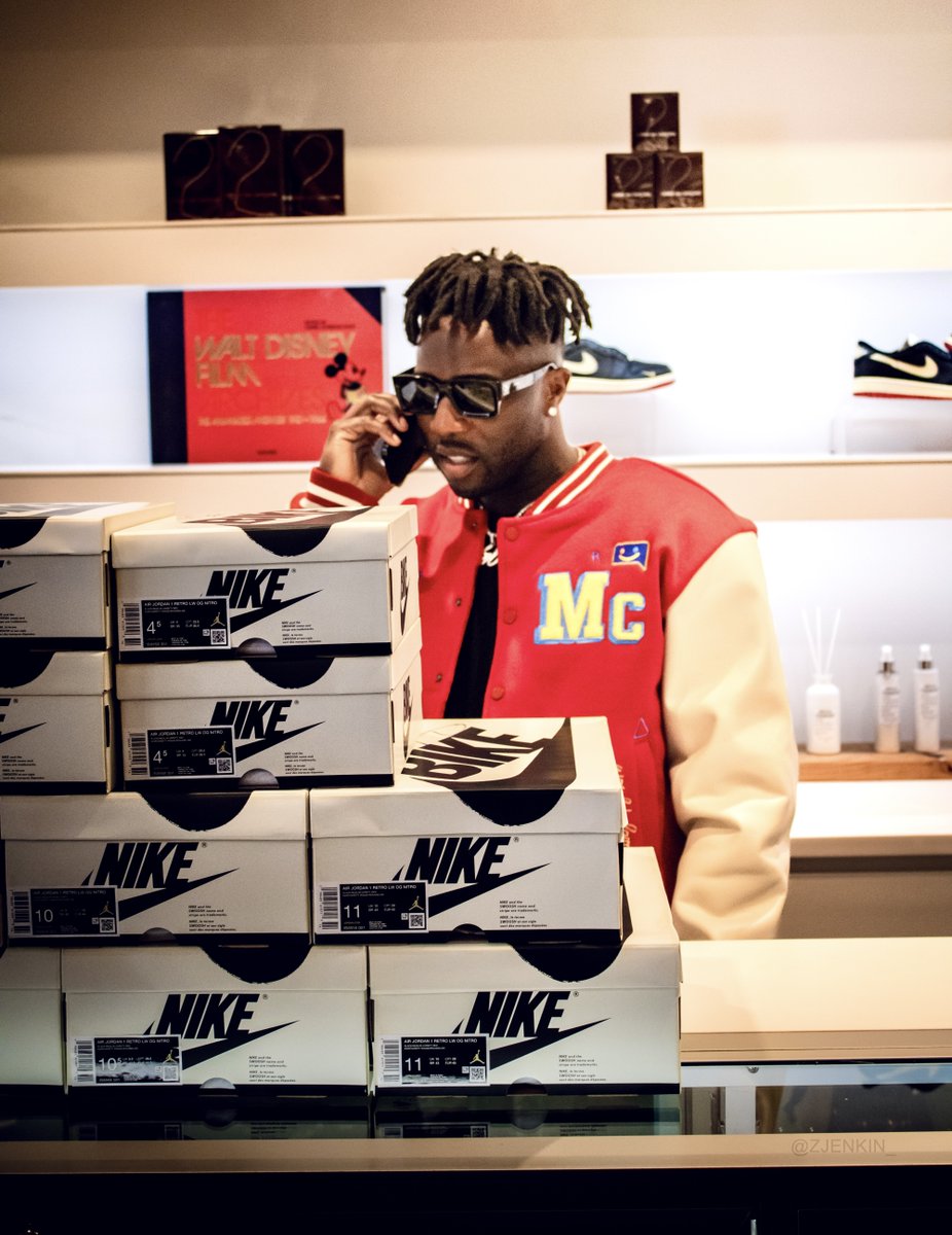 JustFreshKicks's tweet photo. Jordan Brand calling @Jumpman23 📲 https://t.co/bmfjBeKzGo