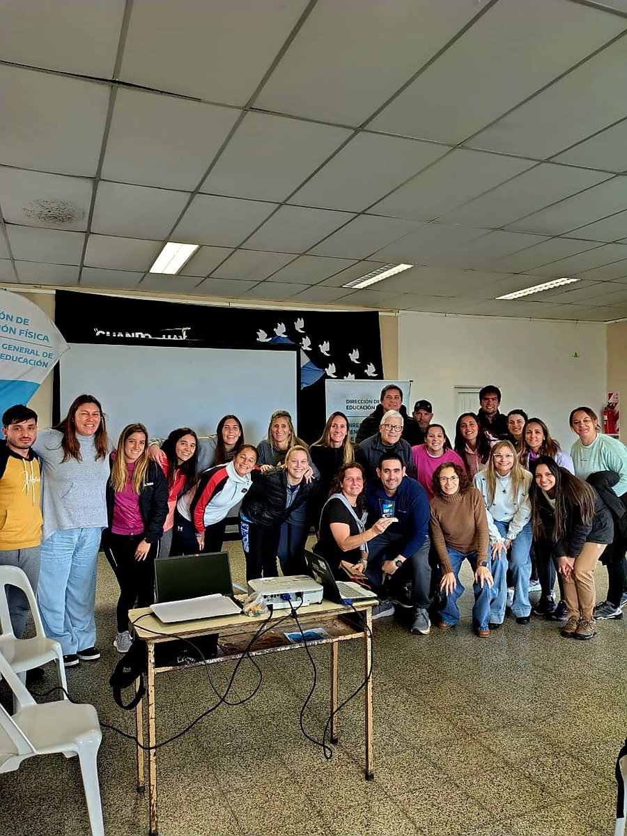 Leo Troncoso (@leot14) on Twitter photo En📍#HipólitoYrigoyen, realizamos la Asistencia Técnica👉🏻 Prácticas Corporales en el Ambiente.
➡️En PBA💙 continuamos capacitacitando Profes, para enriquecer las propuestas pedagógicas de las instituciones educativas.
<a href="/Kicillofok/">Axel Kicillof</a> #LuisPugnanoli
<a href="/AlbertoSileoni/">Alberto Sileoni</a> <a href="/pablourquizaok/">Pablo Urquiza</a> En📍#HipólitoYrigoyen, realizamos la Asistencia Técnica👉🏻 Prácticas Corporales en el Ambiente.
➡️En PBA💙 continuamos capacitacitando Profes, para enriquecer las propuestas pedagógicas de las instituciones educativas.
<a href="/Kicillofok/">Axel Kicillof</a> #LuisPugnanoli
<a href="/AlbertoSileoni/">Alberto Sileoni</a> <a href="/pablourquizaok/">Pablo Urquiza</a>