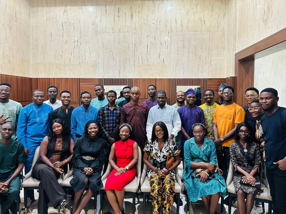 oluozone's tweet photo. A month ago, I hosted founders, innovators &amp; leaders in Ekiti State. We had insightful conversations dissecting the current state of Ekiti’s innovation ecosystem. 
Yesterday, innovators met &amp; agreed to meet every 2nd Sunday, 
Big thanks to @SeunFakuade &amp; the Ministry for support. https://t.co/Xj5Beh35wG