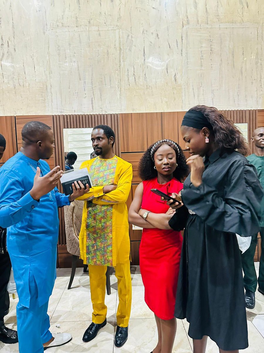 oluozone's tweet photo. A month ago, I hosted founders, innovators &amp; leaders in Ekiti State. We had insightful conversations dissecting the current state of Ekiti’s innovation ecosystem. 
Yesterday, innovators met &amp; agreed to meet every 2nd Sunday, 
Big thanks to @SeunFakuade &amp; the Ministry for support. https://t.co/Xj5Beh35wG