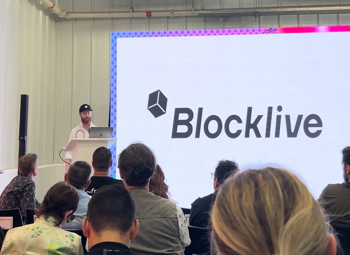 Paul Warren tweet media