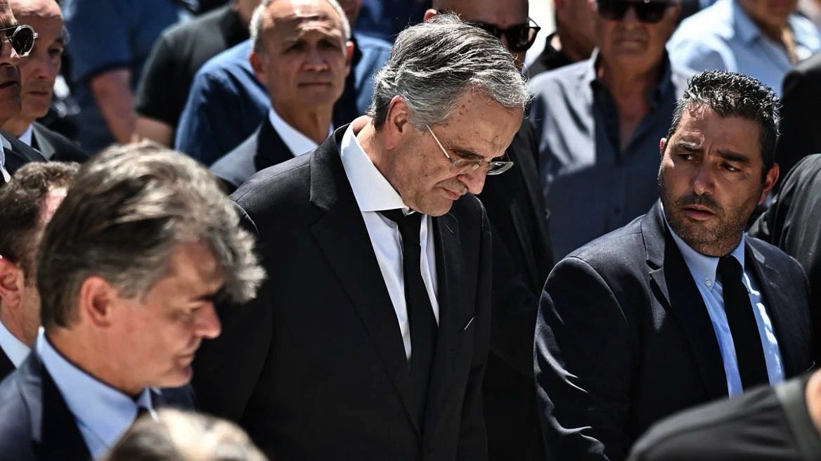 george__nk71's tweet photo. «Πίστευε πολύ η Λένα στο καλό και στο Θεό. Έλαμπε όταν έδινε. Γι’ αυτό και εγώ ευχαριστώ τον Θεό που μας έδωσε αυτό το δώρο, έστω για 34 χρόνια μόνο… 
Καλό ταξίδι Λενάκο μου!»

Αντώνης Σαμαράς 
Μεγαλείο Ψυχής. https://t.co/y9bhlXu4JE