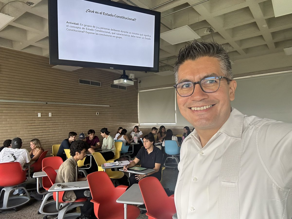 Regreso a clases <a href="/TECcampusMTY/">TEC Campus Monterrey</a> 

👨🏻‍🏫 📚