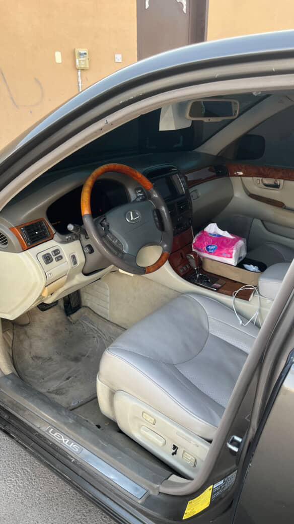 harajcarss's tweet image. لكزس LS430
موديل 2004 – سعودي (عبداللطيف جميل)
الممشى: 400 ألف كم

✅ المحركات شرط: قير – مكينة – دفرنس
✅ البدي مرشوش حزام
🔧 يحتاج بعض الاستهلاكيات
⚡ السيارة متماسكة وما شاء الله أمورها طيبة

📍 الموقع: الرياض
📞 للتواصل: +966548088293

#لكزس #LS430 #سيارات_للبيع #الرياض