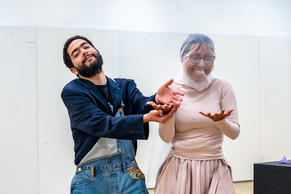 ¡Un día en ARQDIS Uniandes! Conoce más de nuestra facultad en 👉 arqdis.uniandes.edu.co

#ARQDISUniandes