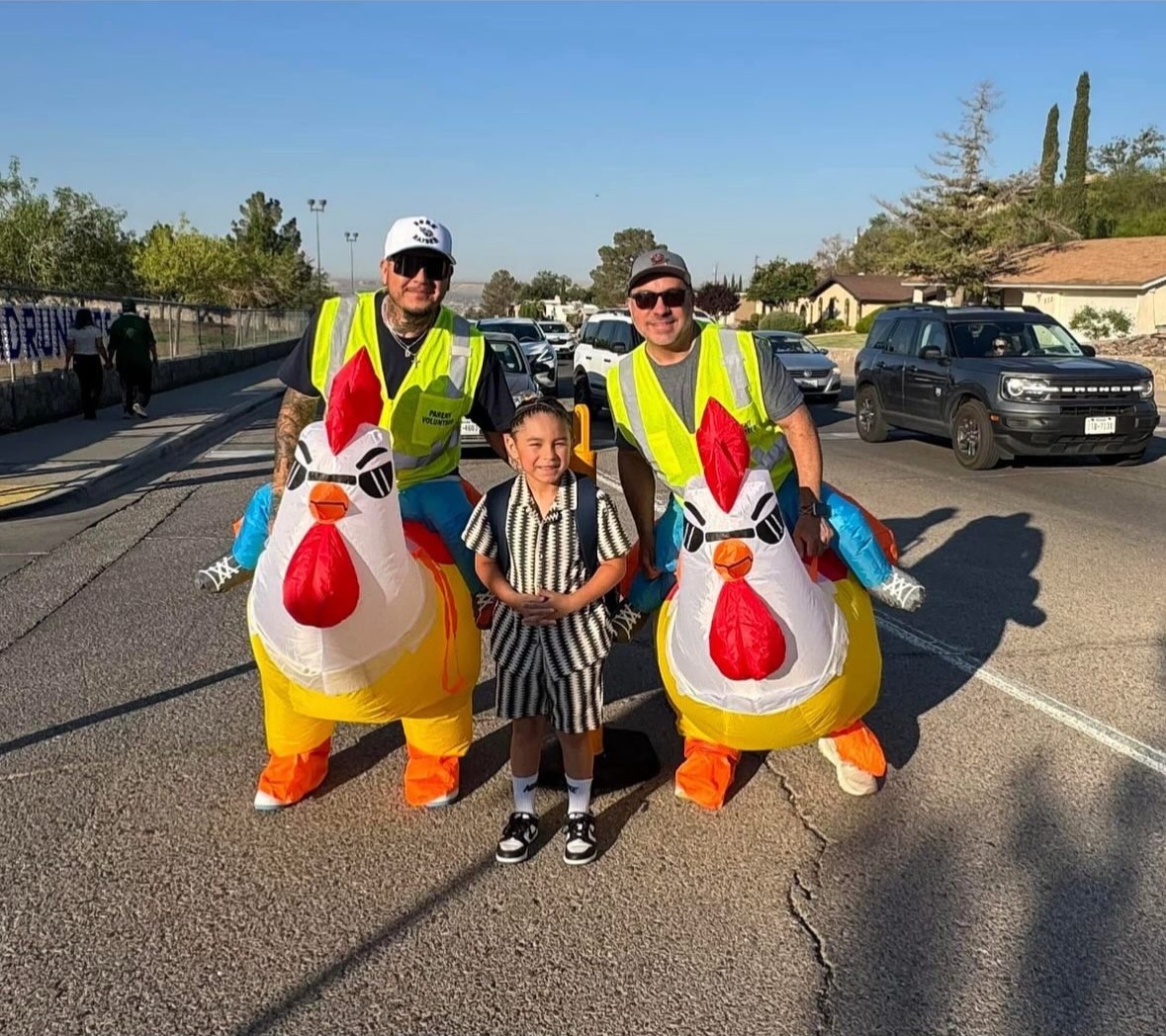 ELPASO_ISD's tweet photo. Why did the chickens cross the road? 🐔 To keep Western Hills students safe, of course! 💛💙 Shoutout to Mando and Mike for making safety egg-stra fun! Help us keep students safe and thriving by joining our VIPS program! 🌟

Apply today! ➡️ https://t.co/Sd6Qsxxfcy #ItStartsWithUs https://t.co/clhKZJzHK8