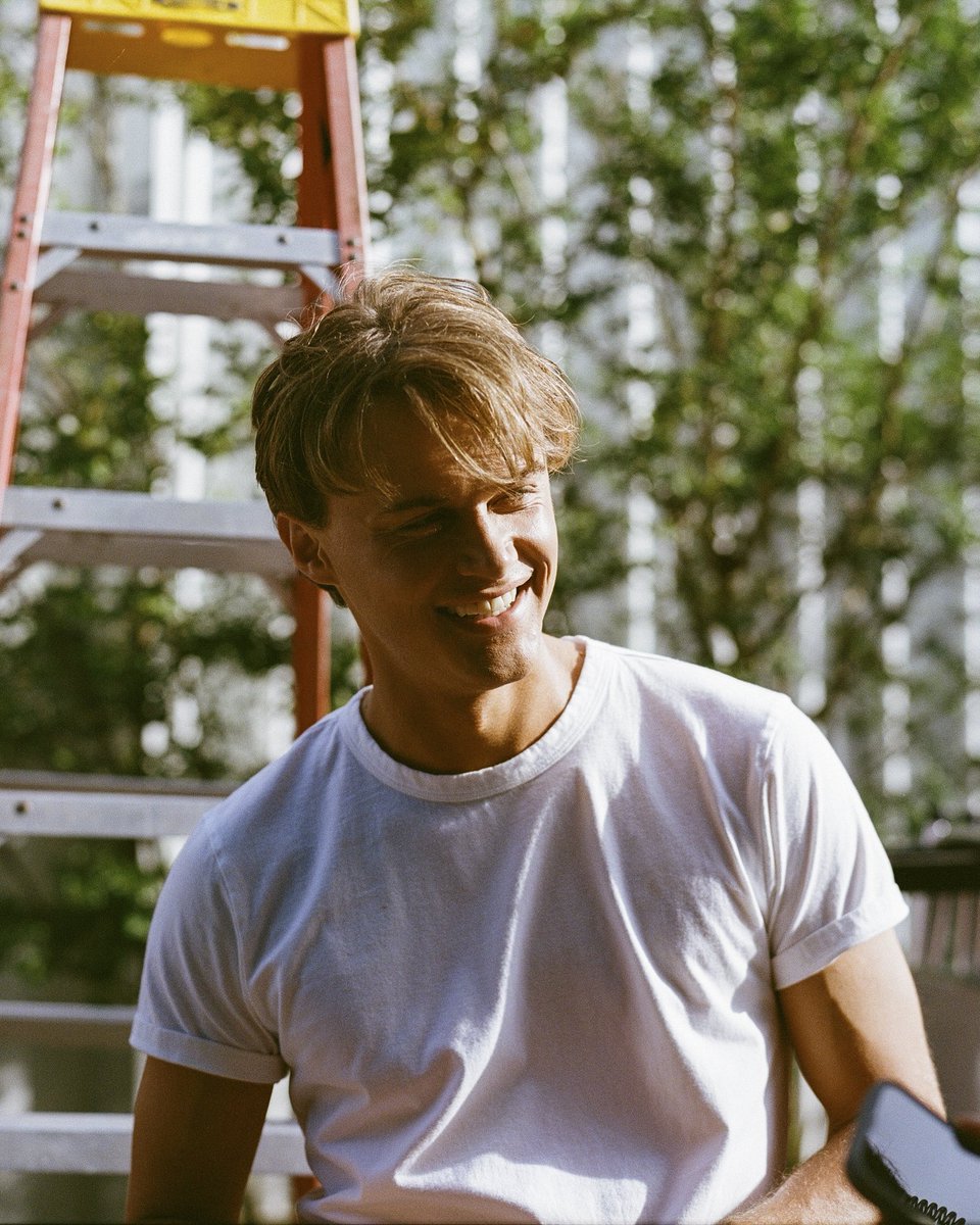 thesummeritp's tweet image. Just a little something to take the edge off.