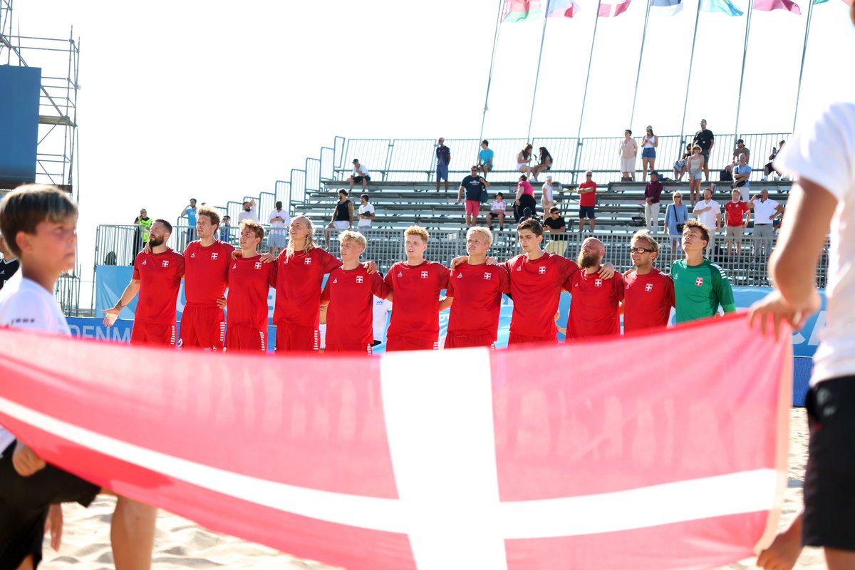 Axel Damm tweet media