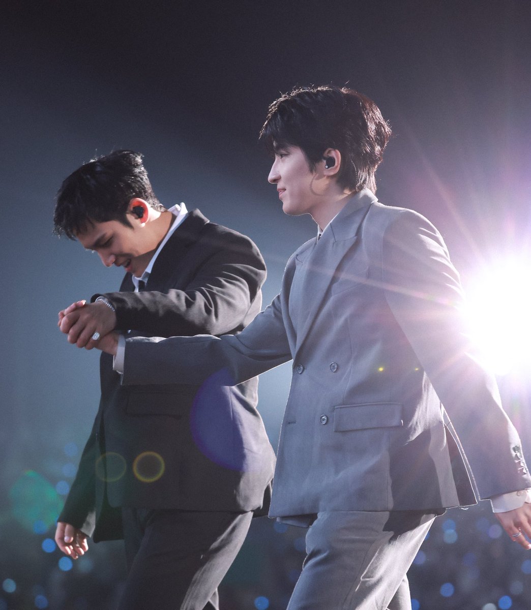 hidup seperti larry🦞 tweet media