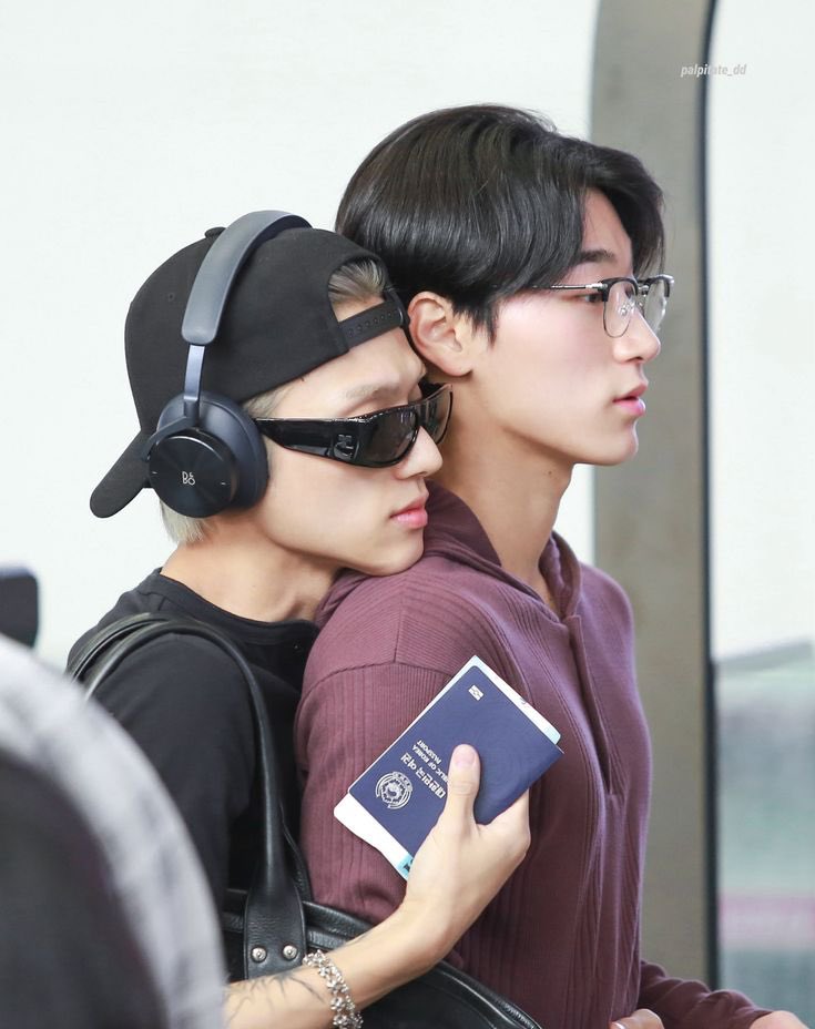 hidup seperti larry🦞 tweet media