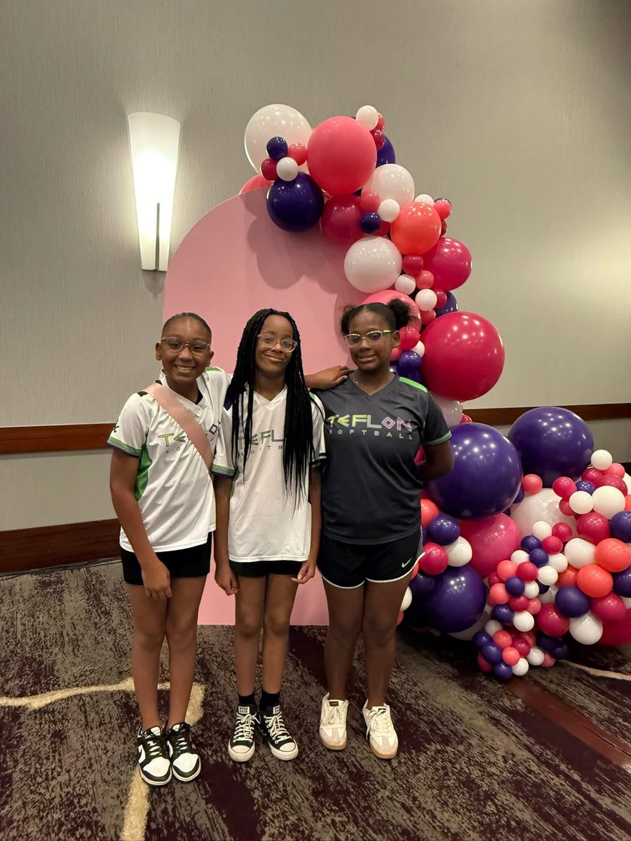 By creating channels to meet, interact with and learn from diverse, high profile women, EGFL aims to inspire and enable personal and professional success for girls and women everywhere. Special shoutout to NiJaree Canady for taking time to speak to our girls! You rock! 🤘🏾