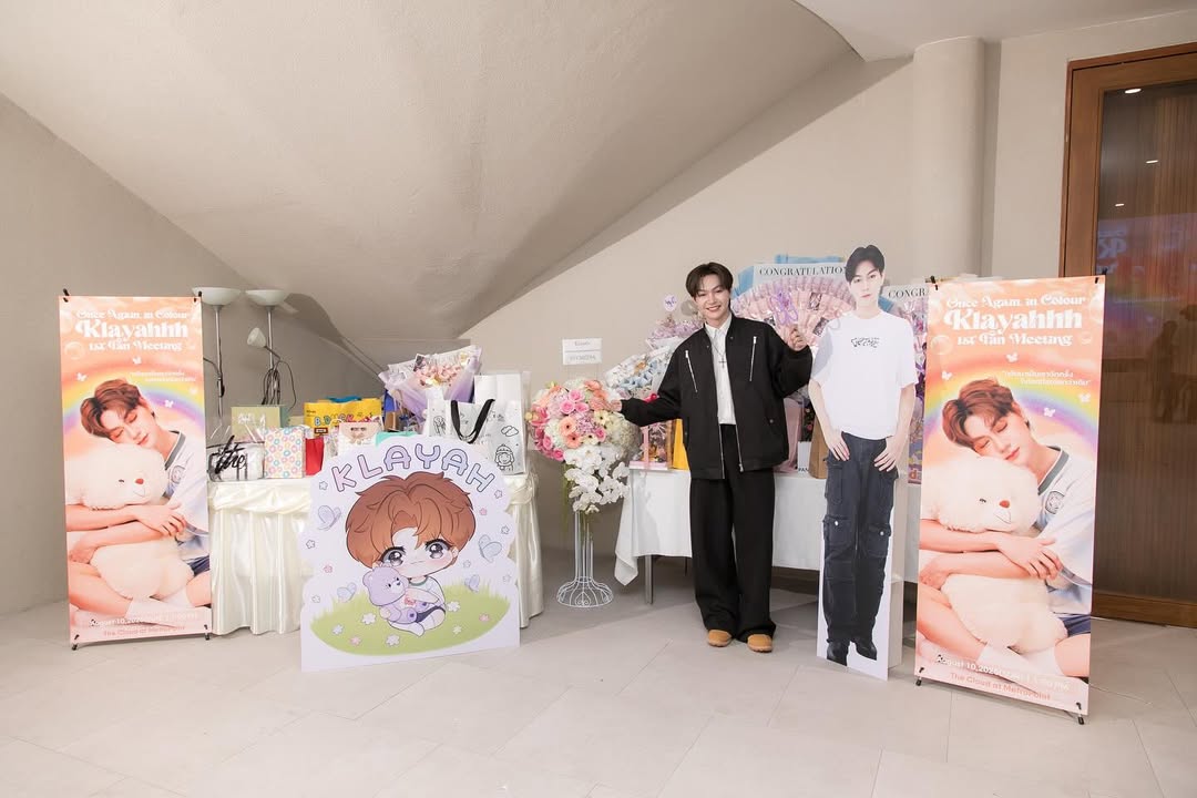 Hase2wanG's tweet photo. พี่สาวรักน้องกล้าย่าน้าา 💜

Once Again in Colour Day
#OnceAgainInColour
#Klayahhh1stFanMeeting
#Klayahhh https://t.co/xa3R6CjPlt
